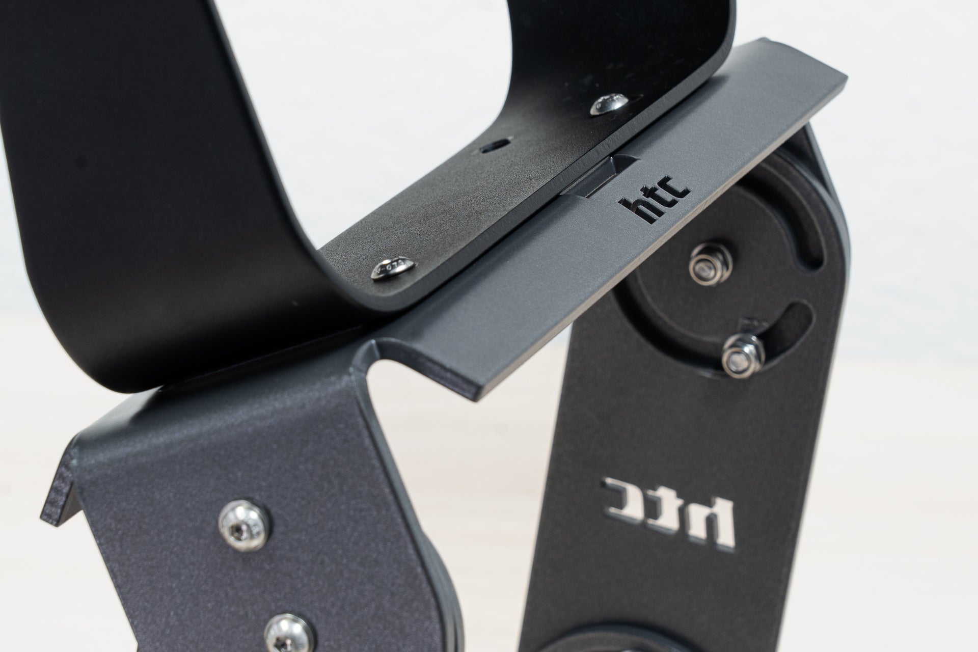 HTC Echolothalterung schwenkbar – flexible Echolot-Montage am Boot