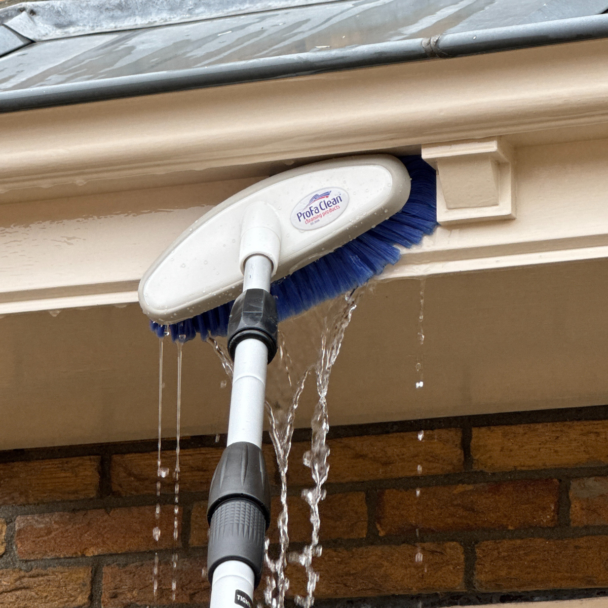 ProFa Clean Teleskopstiel bis 4,2 m mit Wasseranschluss – Produktansicht 1