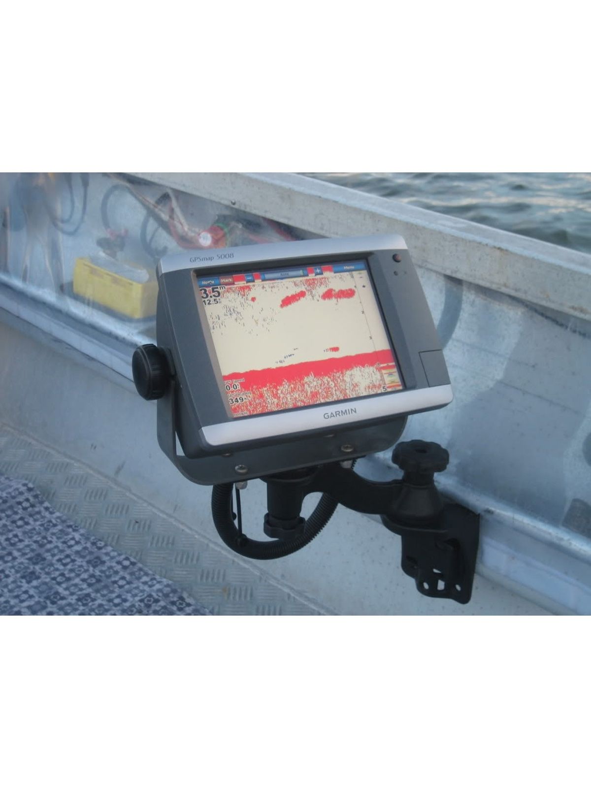 RAM Mounts swivel arm with universal plate for marine GPS - vertical base, universal plate (50.8 x 158.9 mm), arm length approx. 150 mm, in polybag