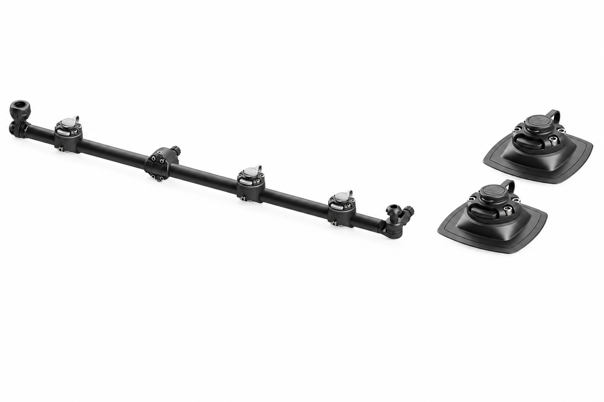 Set: Fasten seitliche Reling+ 2 x Halterung [PVC Basis] (110x110mm), Bellyboot – Total Black, weißer Hintergrund